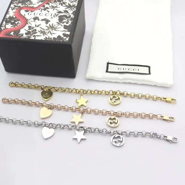 Gucci Silver Chain-Link Charm-Adorned Bracelet 9