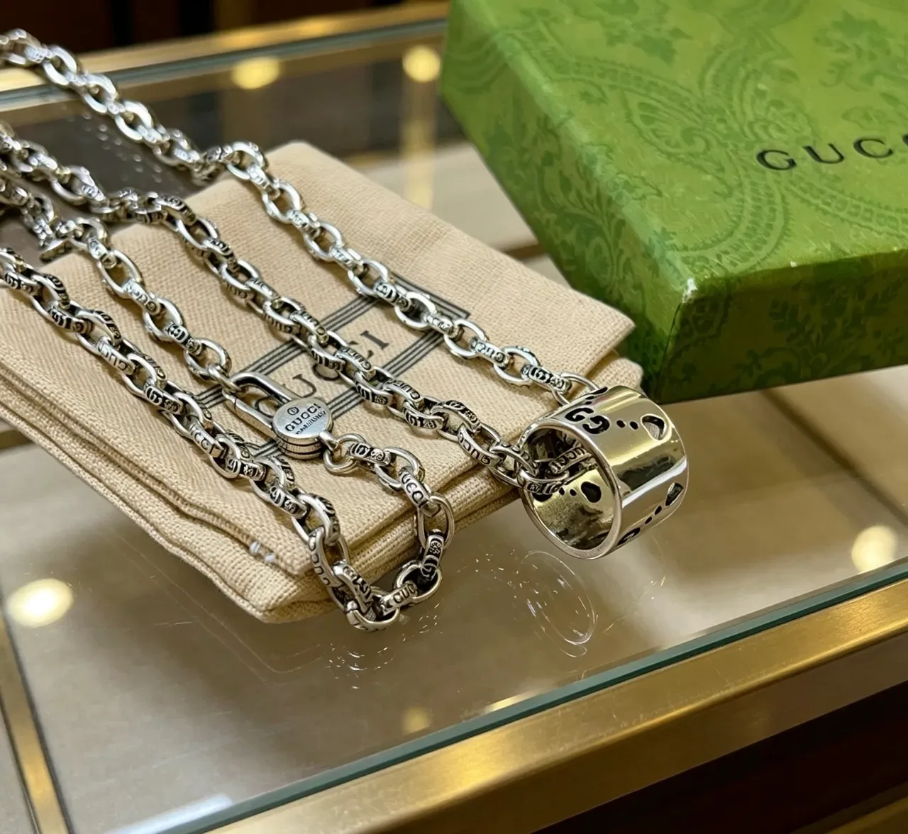 Gucci Silver Engraved Link Chain Necklace 7