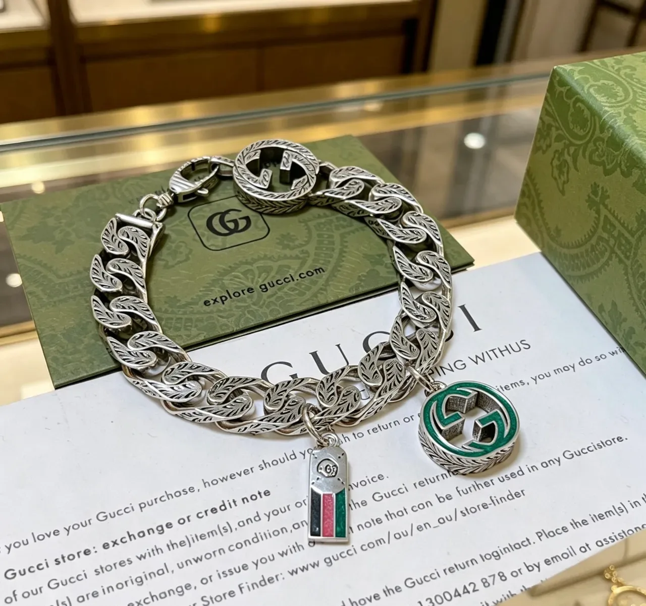 Gucci Silver Green Leaf-Pattern Curb Chain Interlocking G Clasp Bracelet 3
