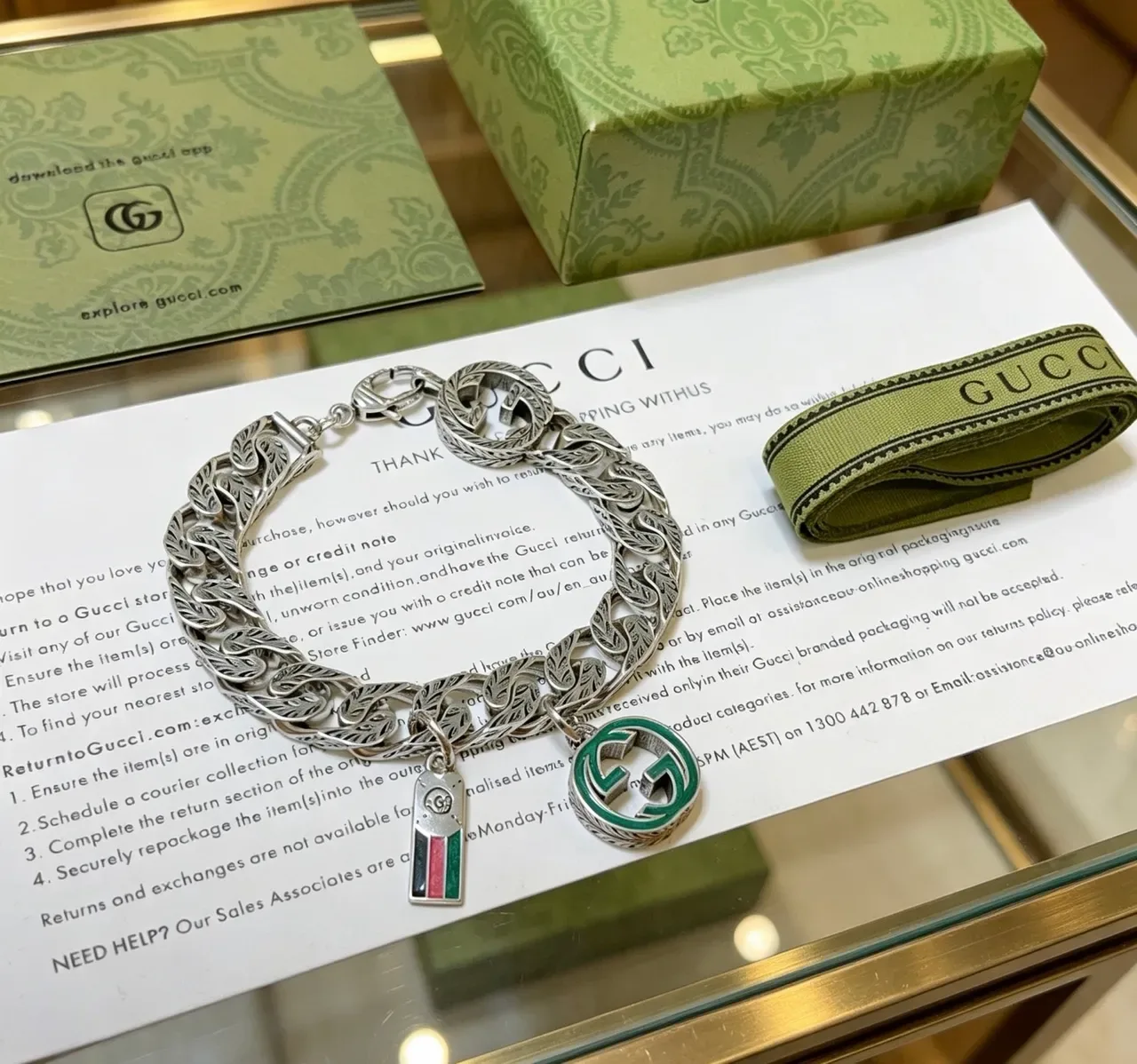 Gucci Silver Green Leaf-Pattern Curb Chain Interlocking G Clasp Bracelet 9