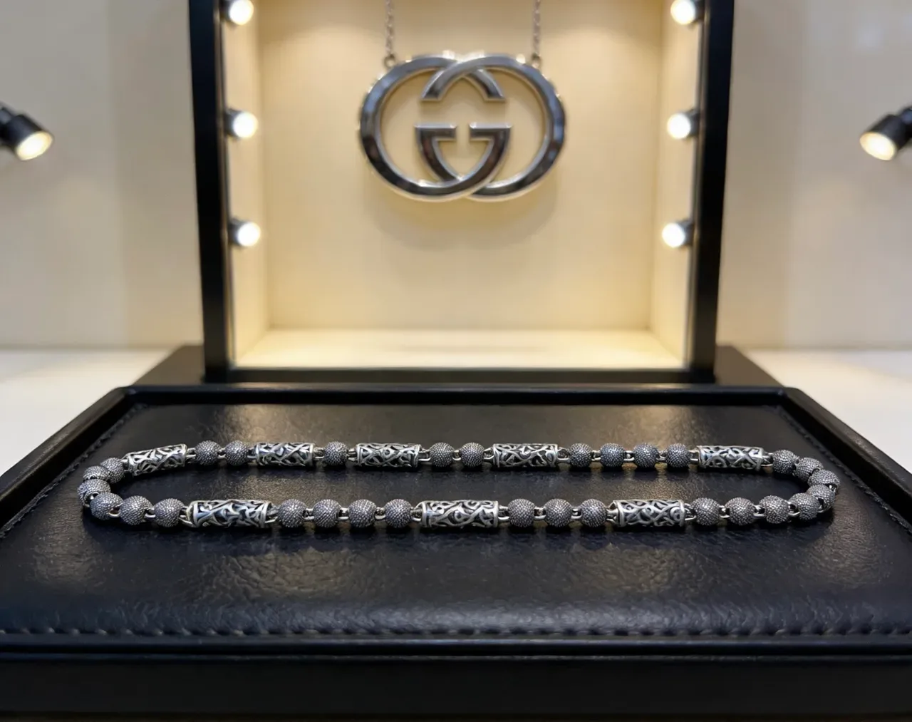 Gucci Silver-Toned Textured Bead and Filigree Link Necklace 4