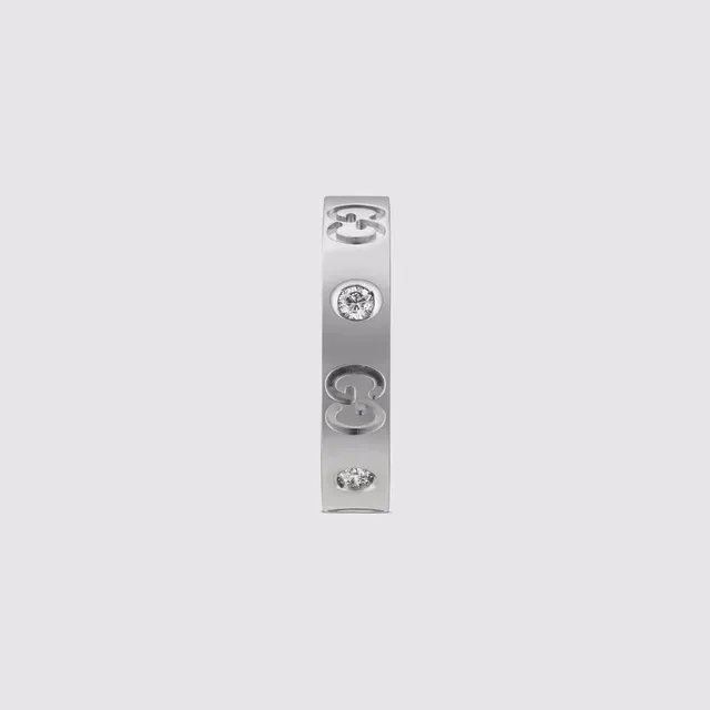 Gucci রূপালি সাদা ফ্ল্যাট ব্যান্ড খোদাই interlocking G লোগোর রিং 7