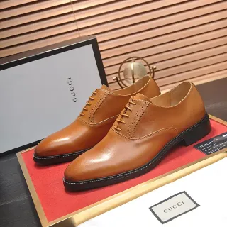 Gucci टैन ब्रोग कैप टो ऑक्सफोर्ड जूते