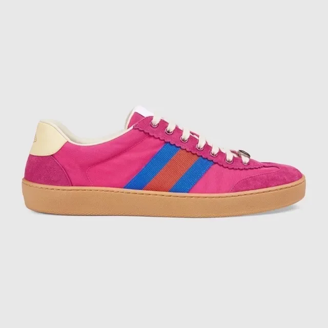 Gucci Tennis 1977 Sneakers lifestyle en daim rose avec rayures Web Stripe 4