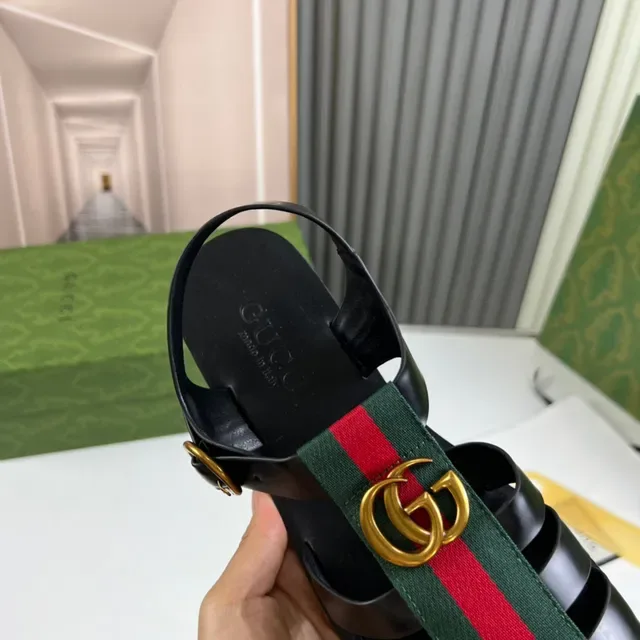 Gucci Web Sandales Gladiator Noir Rayures Vert Sangle Or Emblema Abeille 3