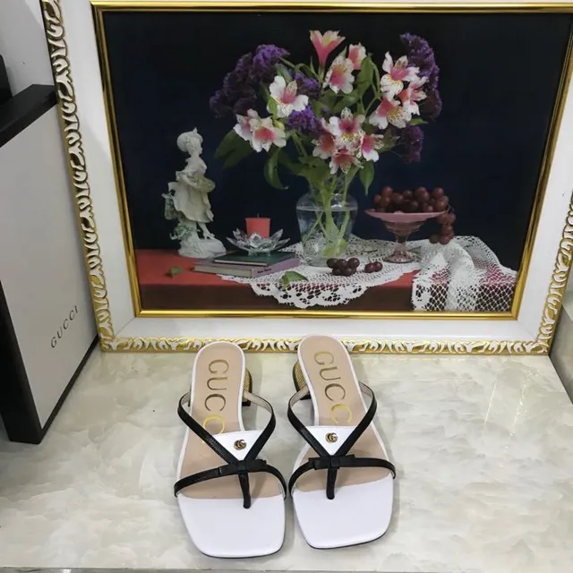 Gucci सफेद काला वर्गीय टो क्रिसक्रॉस स्ट्रैप कैजुअल सैंडल 7