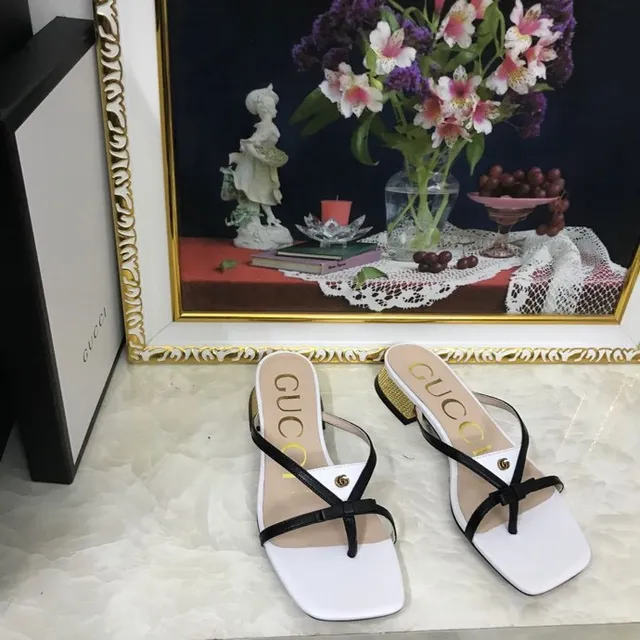Gucci सफेद काला वर्गीय टो क्रिसक्रॉस स्ट्रैप कैजुअल सैंडल 8