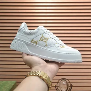 Gucci Zapatillas Lifestyle De Cuero Blanco Dorado GG Monogram