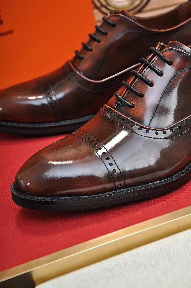 Hermès Marrom Preto Bico Redondo Couro Polido Brogue 3