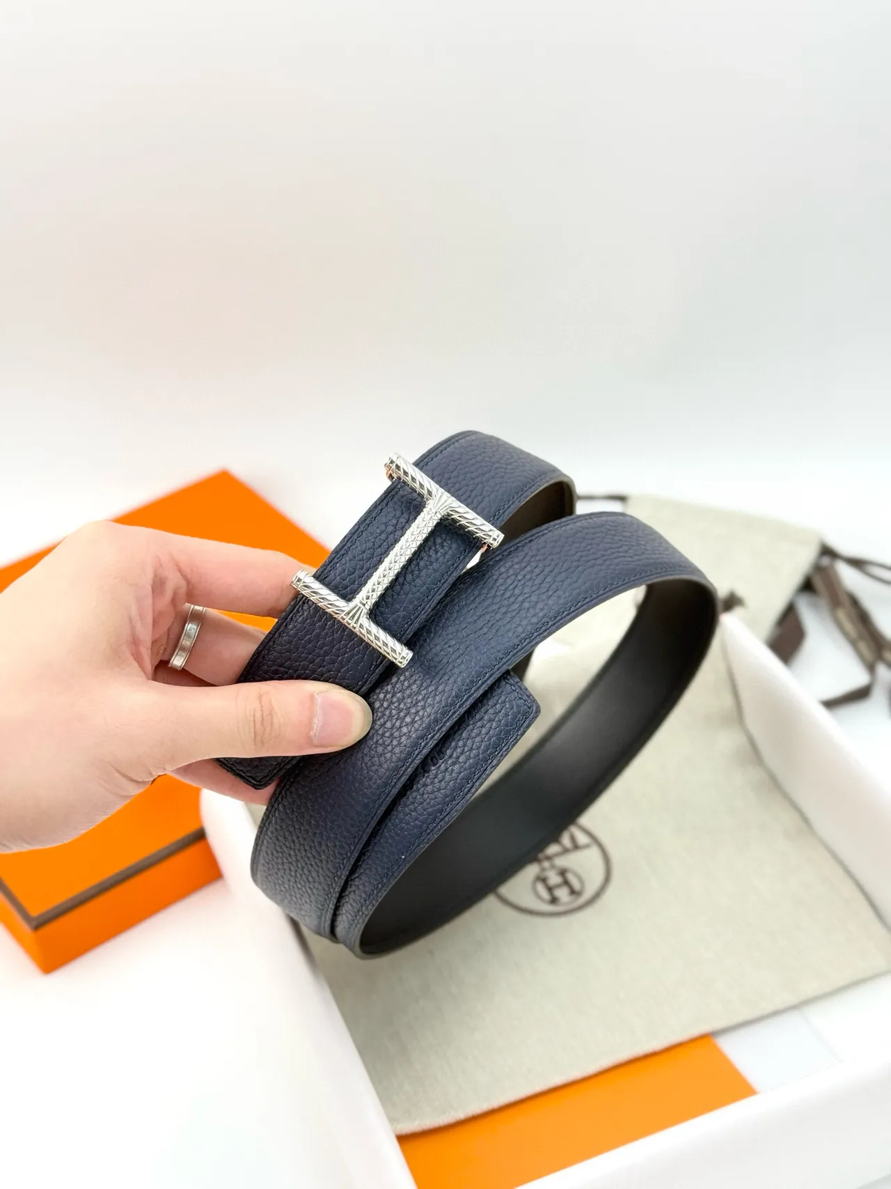 Hermès Constance Belt Marron Or Grainée Tordue H-Buckle Ceinture en Cuir 23