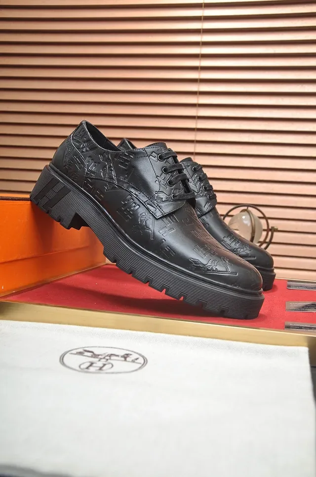 Hermès Embossed Black Leather Oxford Shoes 3
