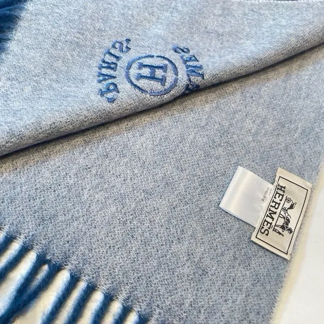 Hermès Logo brodé Bleu Heather Cashmere écharpe 4