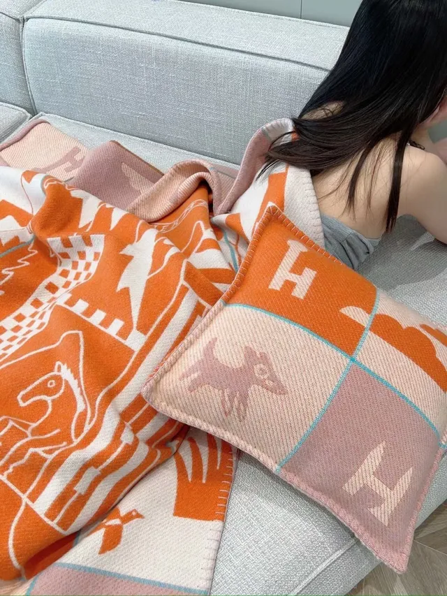 Hermès H De Orange Pink Woven Textile Quilted Edge Scarve 3