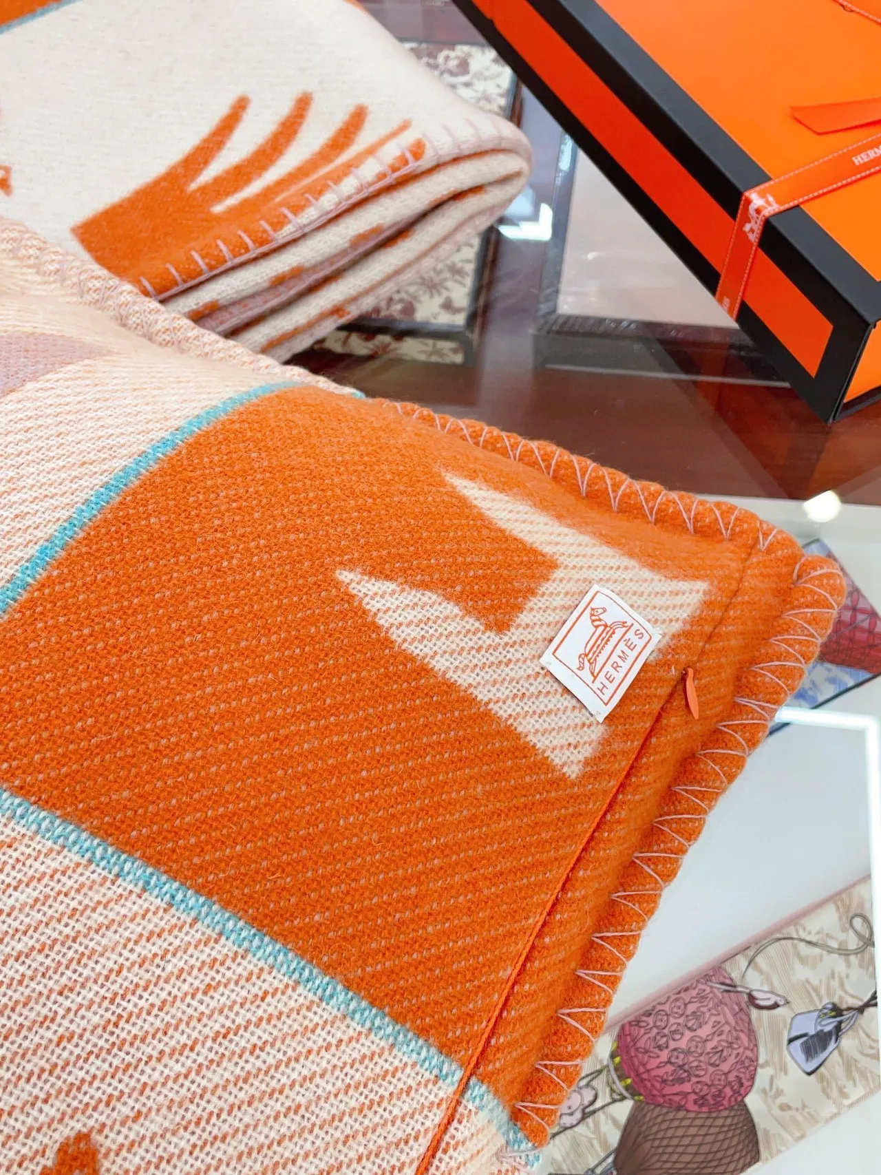 Hermès H De Orange Pink Woven Textile Quilted Edge Scarve 8