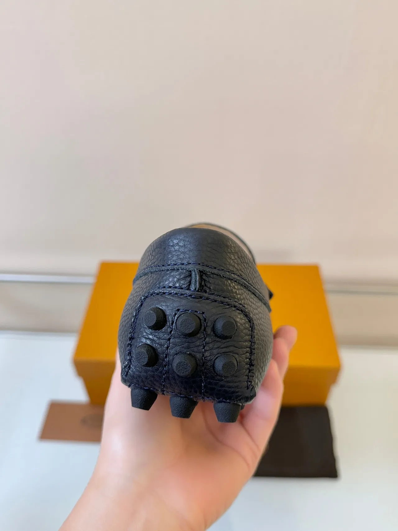 Hermès H Loafer أحذية موسين جلد أسود مقعر 4