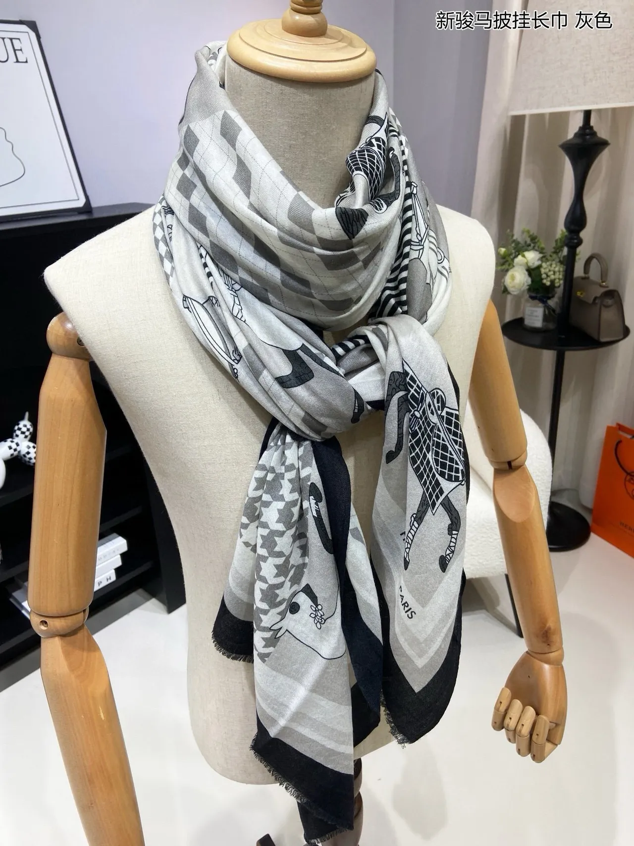 Hermès motivo de cavalo patchwork geométrico cinza xale 6
