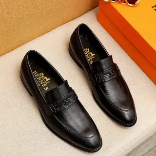 Hermès Oran 黑色纹理皮革 H-Buckle 乐福鞋