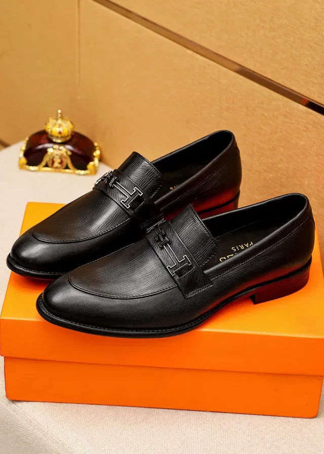 Loafers Hermès Oran en cuir texturé noir avec boucle H 2