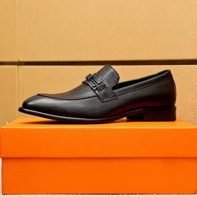 Loafers Hermès Oran en cuir texturé noir avec boucle H 4