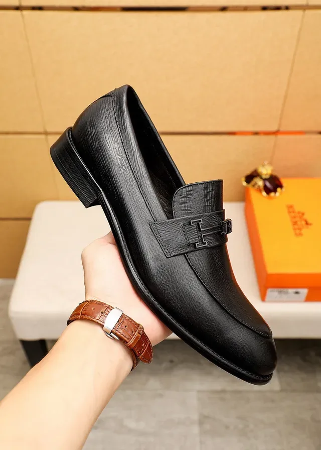 Loafers Hermès Oran en cuir texturé noir avec boucle H 5