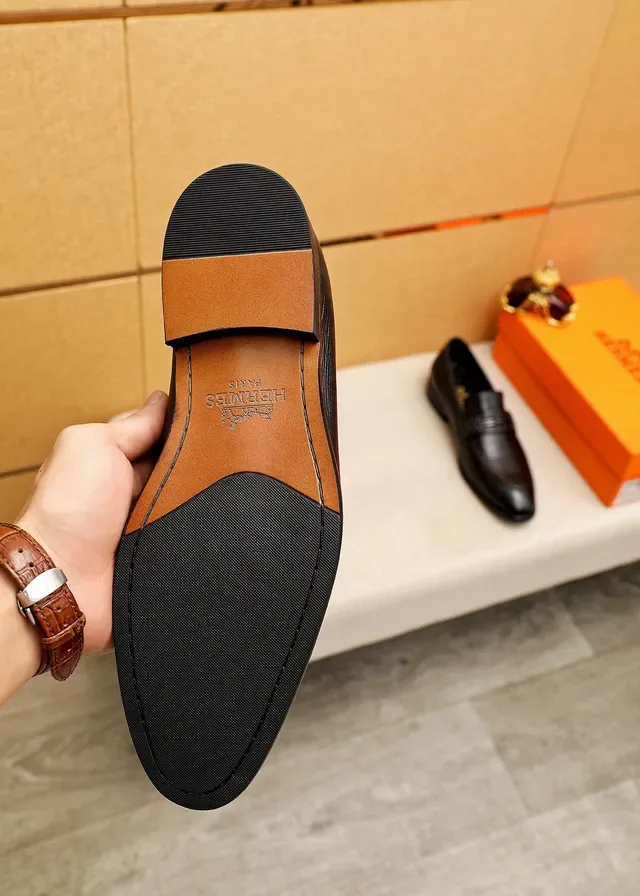Loafers Hermès Oran en cuir texturé noir avec boucle H 9