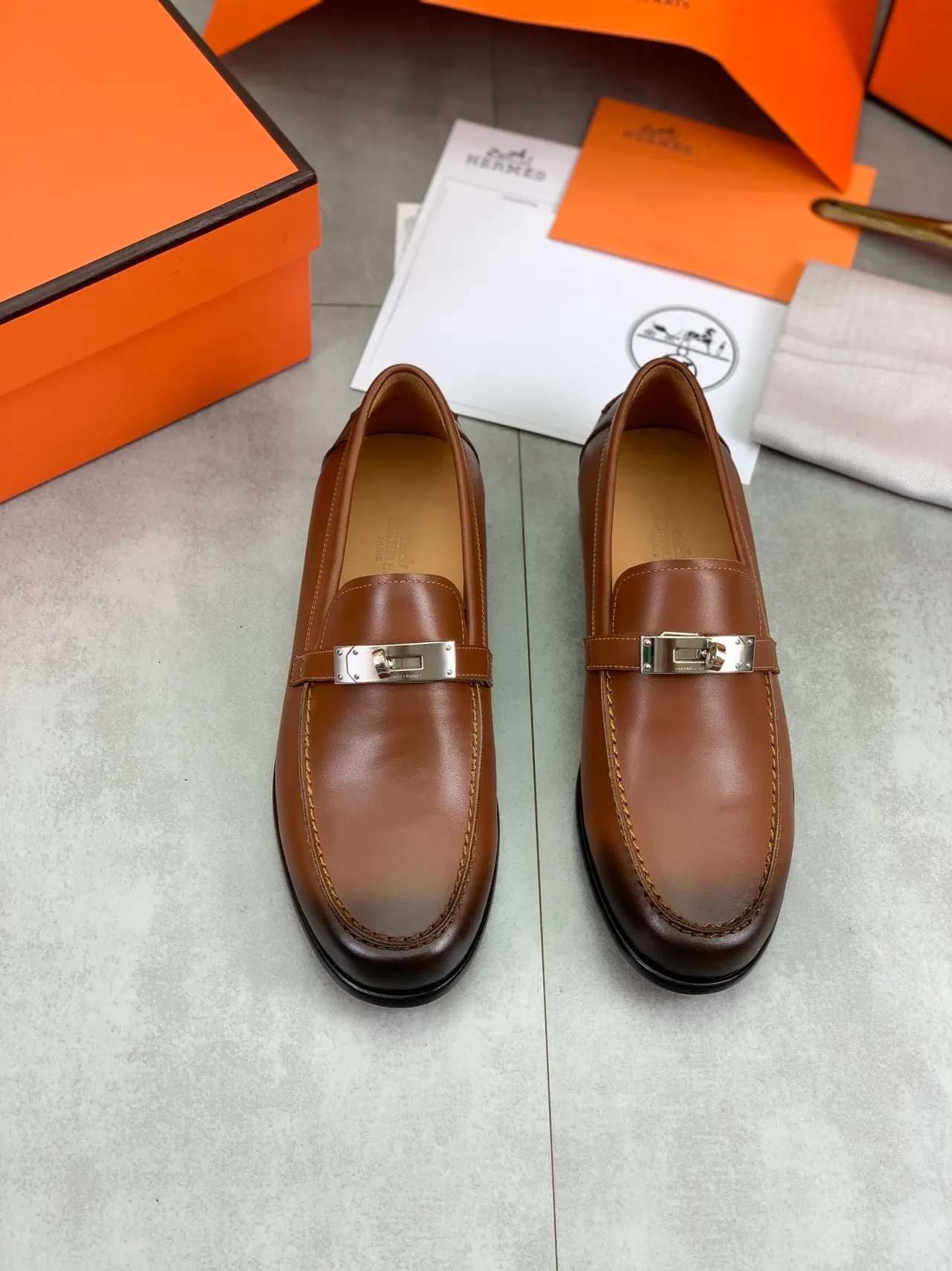 Hermès Oran Mocassins Marron Cuir Boucle 6