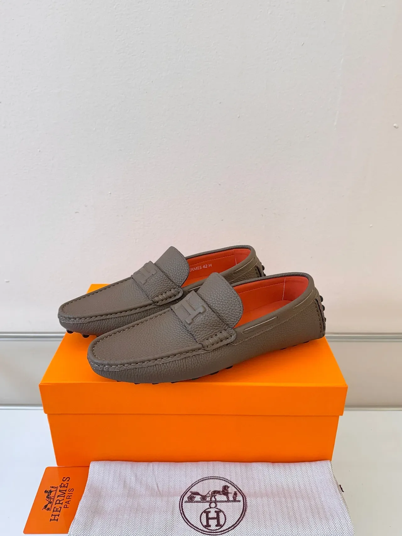 Hermès Oran Mocassin Cuir Pebbled Marron Orange Sangle H 2