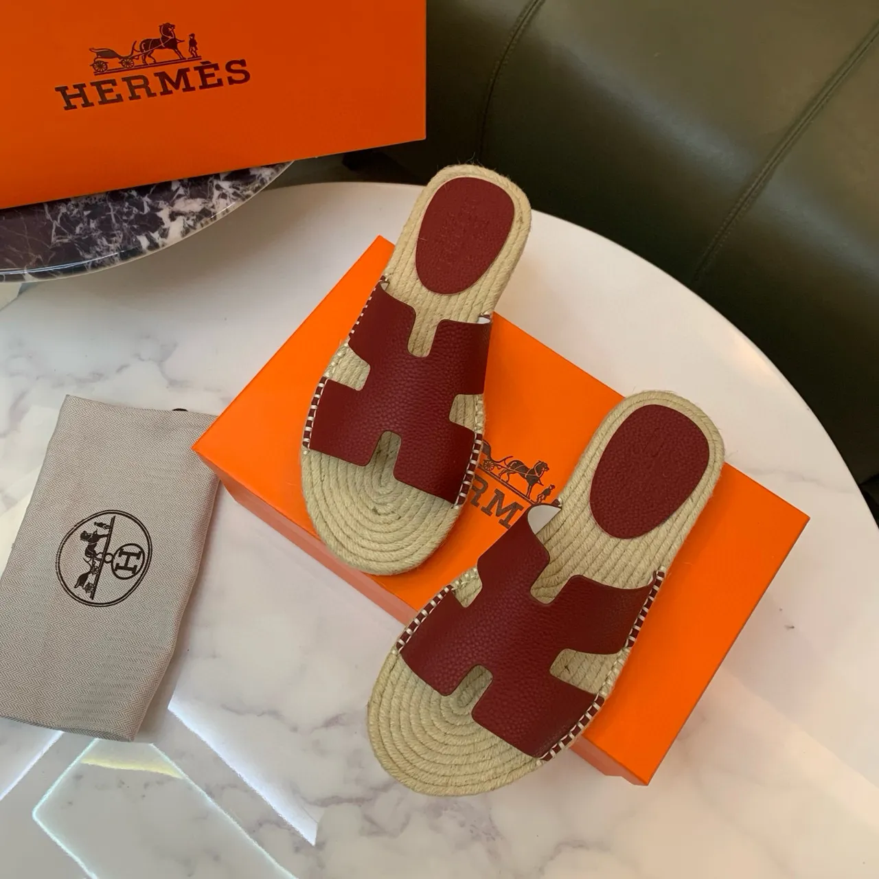 Hermès Oran نعال جلدية وبورجوندي يوت 2