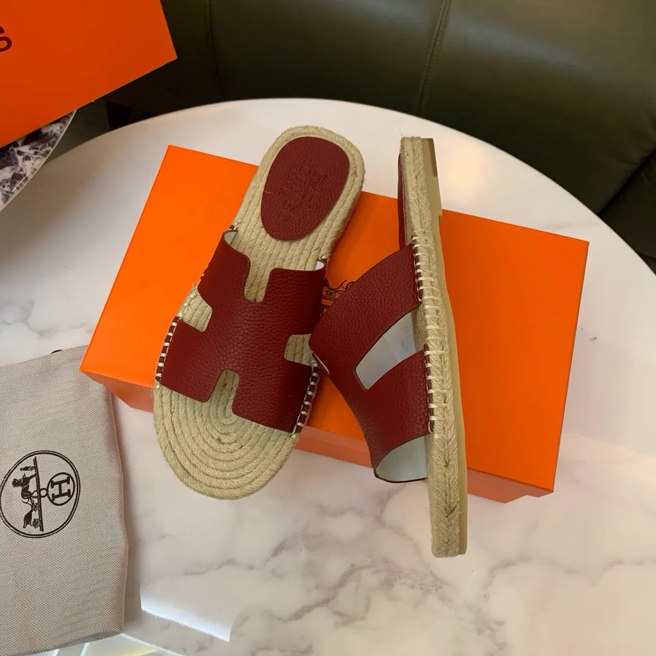 Hermès Oran نعال جلدية وبورجوندي يوت 3