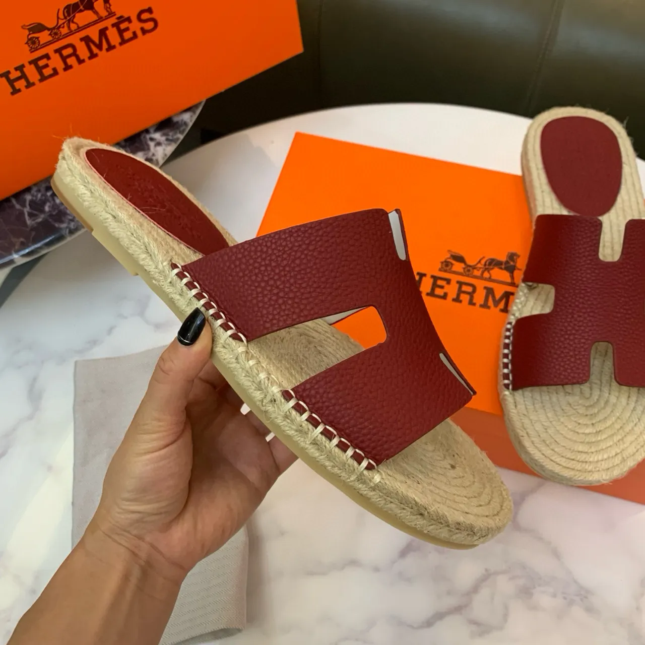 Hermès Oran نعال جلدية وبورجوندي يوت 4