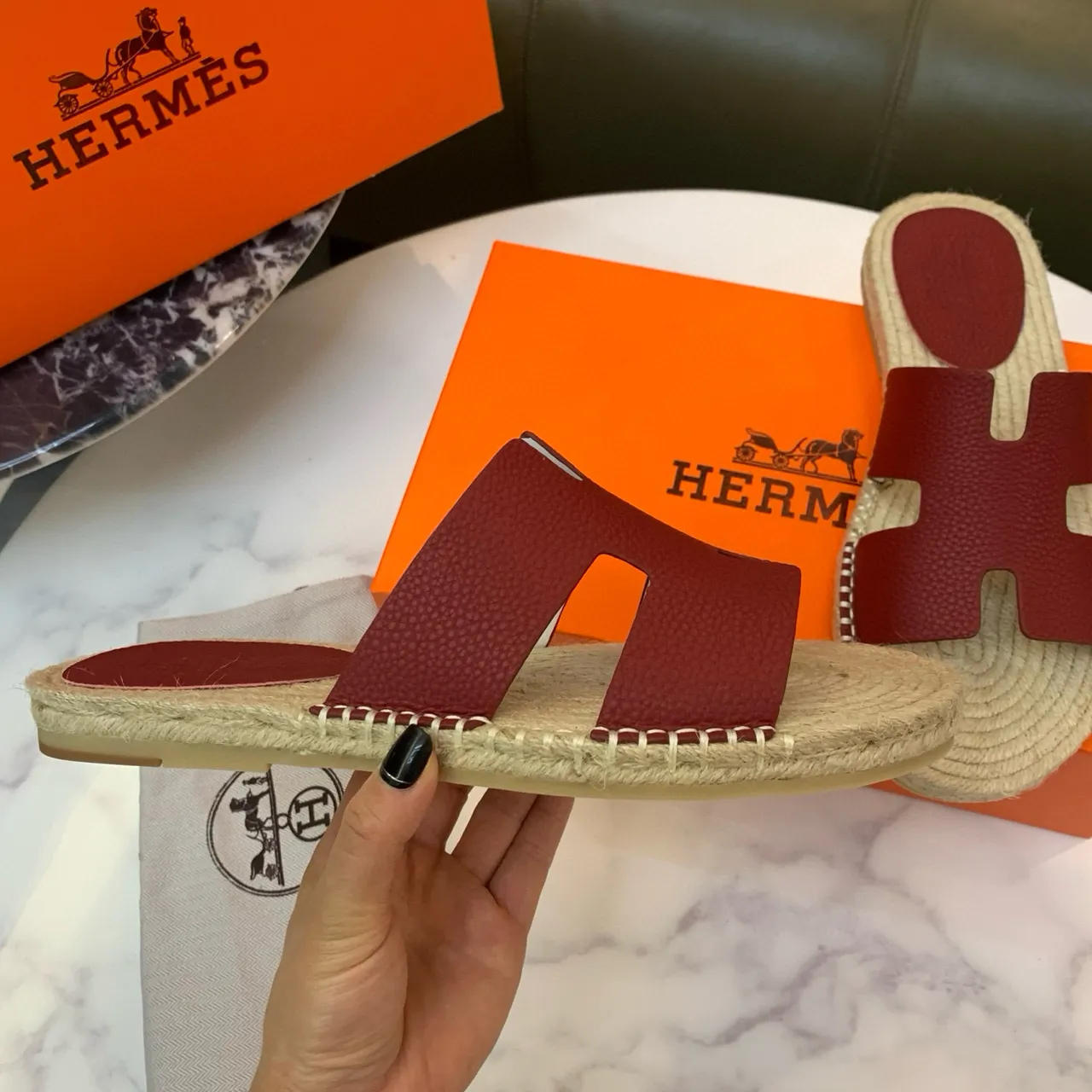 Hermès Oran نعال جلدية وبورجوندي يوت 5