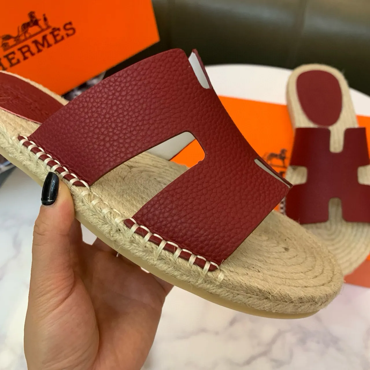Hermès Oran نعال جلدية وبورجوندي يوت 7