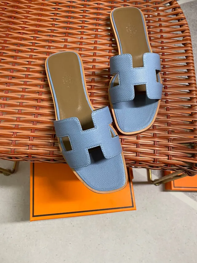 Hermès Oran Light Blue Leather H-Strap Slippers 5