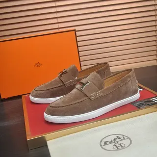 Hermès Oran 棕色麂皮白底乐福鞋