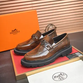 Hermès Oran Loafer 抛光棕色专利皮革 套脚乐福鞋