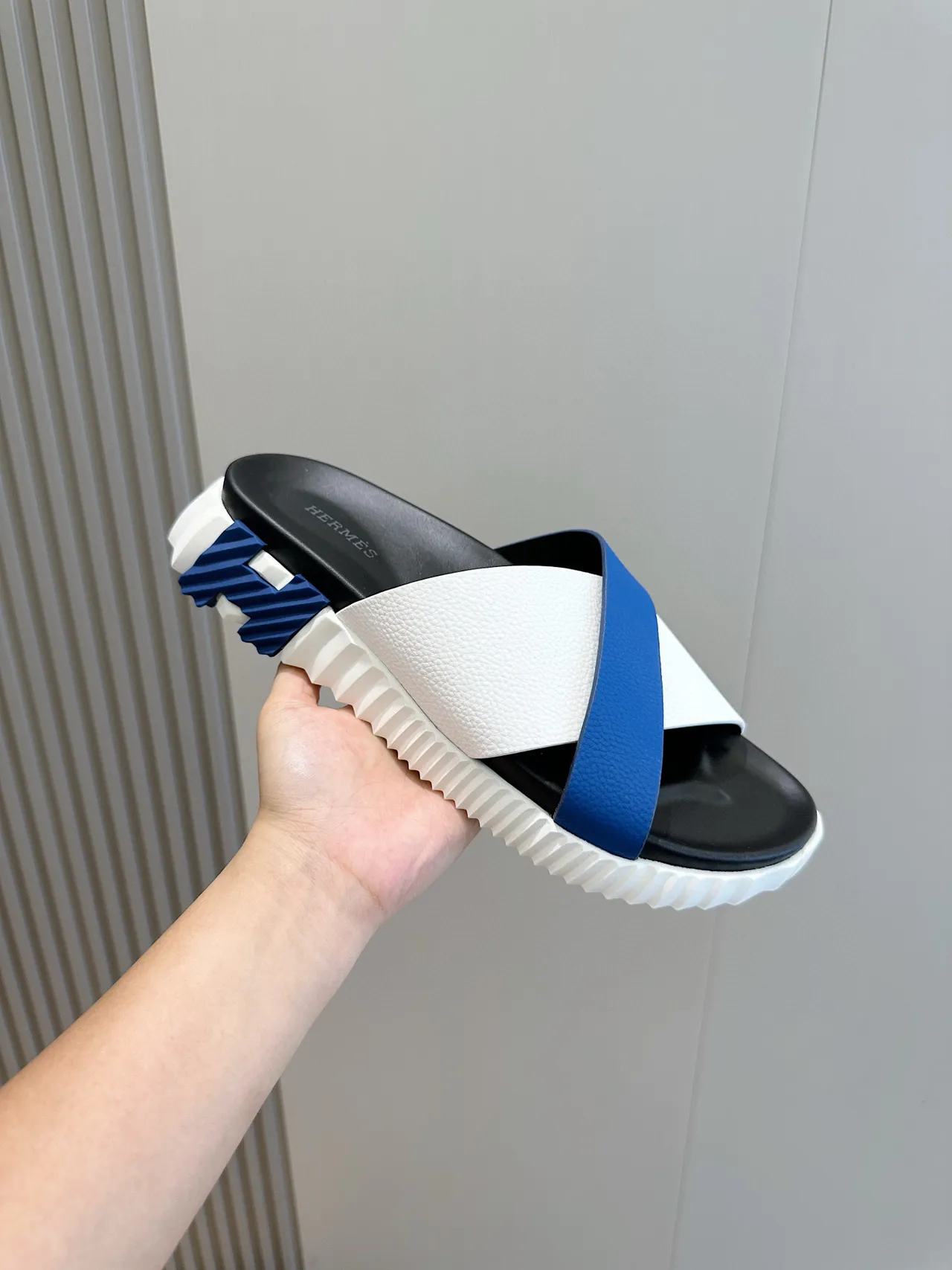 Hermès Oran White Blue Crossed Leather Straps Sculpted Ridged Sole Slippers 5