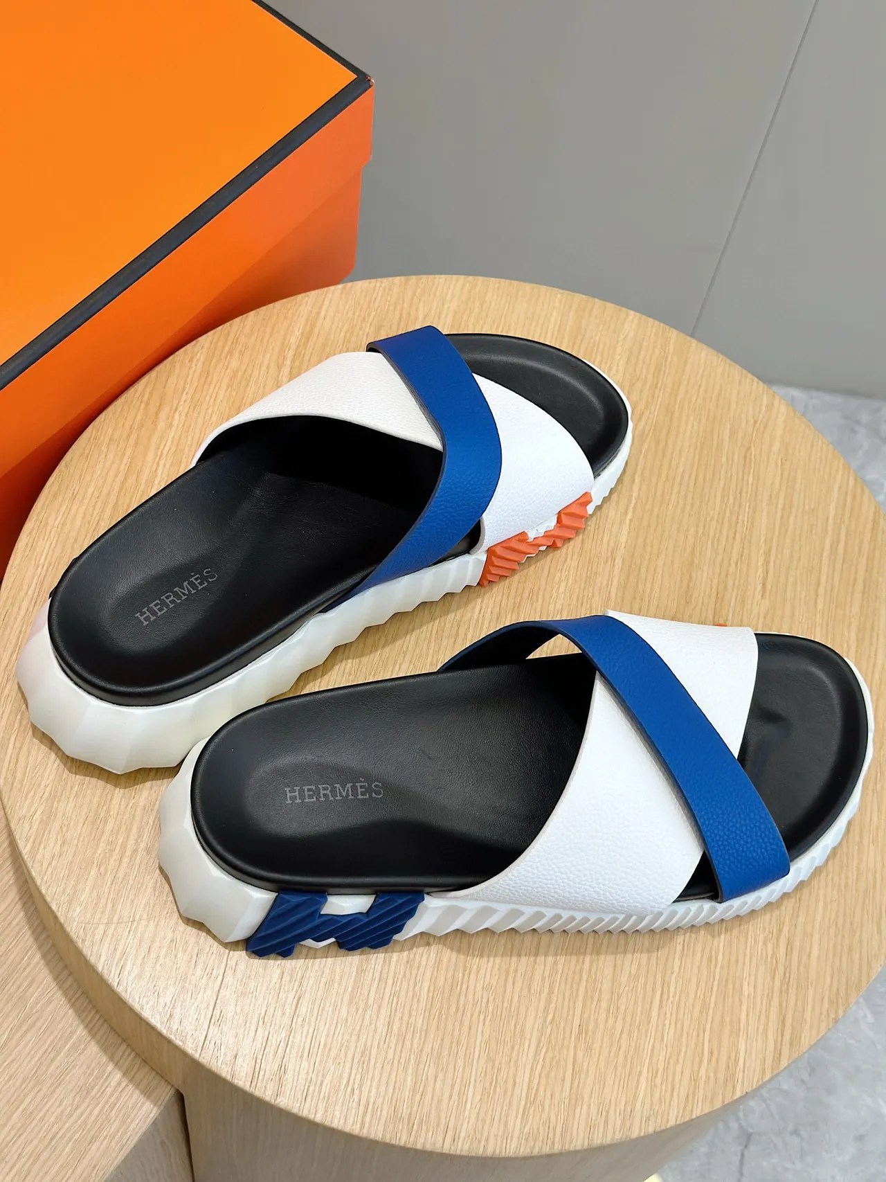 Hermès Oran White Blue Crossed Leather Straps Sculpted Ridged Sole Slippers 6