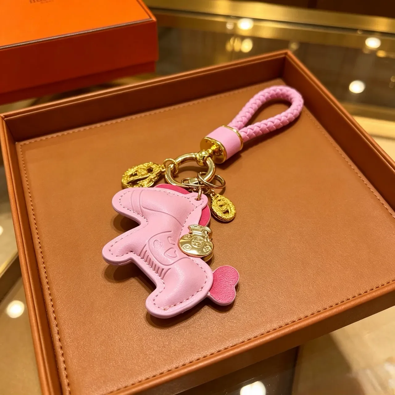 Hermès Pink Gold Leather Horse Charm Braided Strap Handbag 4