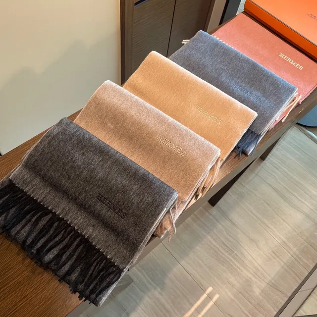 Hermès cachecol em cachemira cinza-bege com gradiente de duas cores 3