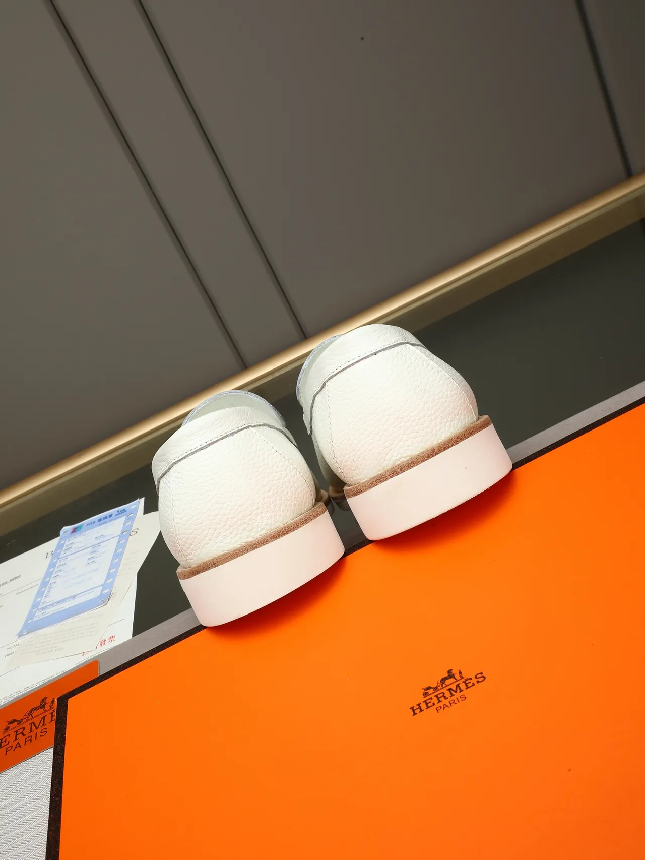 Hermès সাদা কনক্রিট চামড়া Moc-Toe লোফার 3