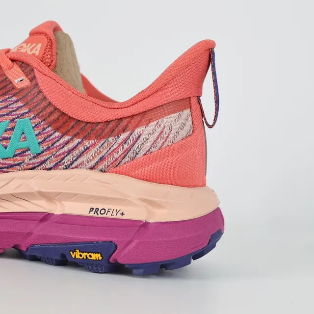 Hoka Speedgoat नारंगी बैंगनी बहुस्तरीय मध्य सोल रॉकर शेप्ड सोल दौड़ने की जूते 4