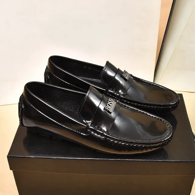 Hugo Boss Loafer de Cuero Charol Negro 8