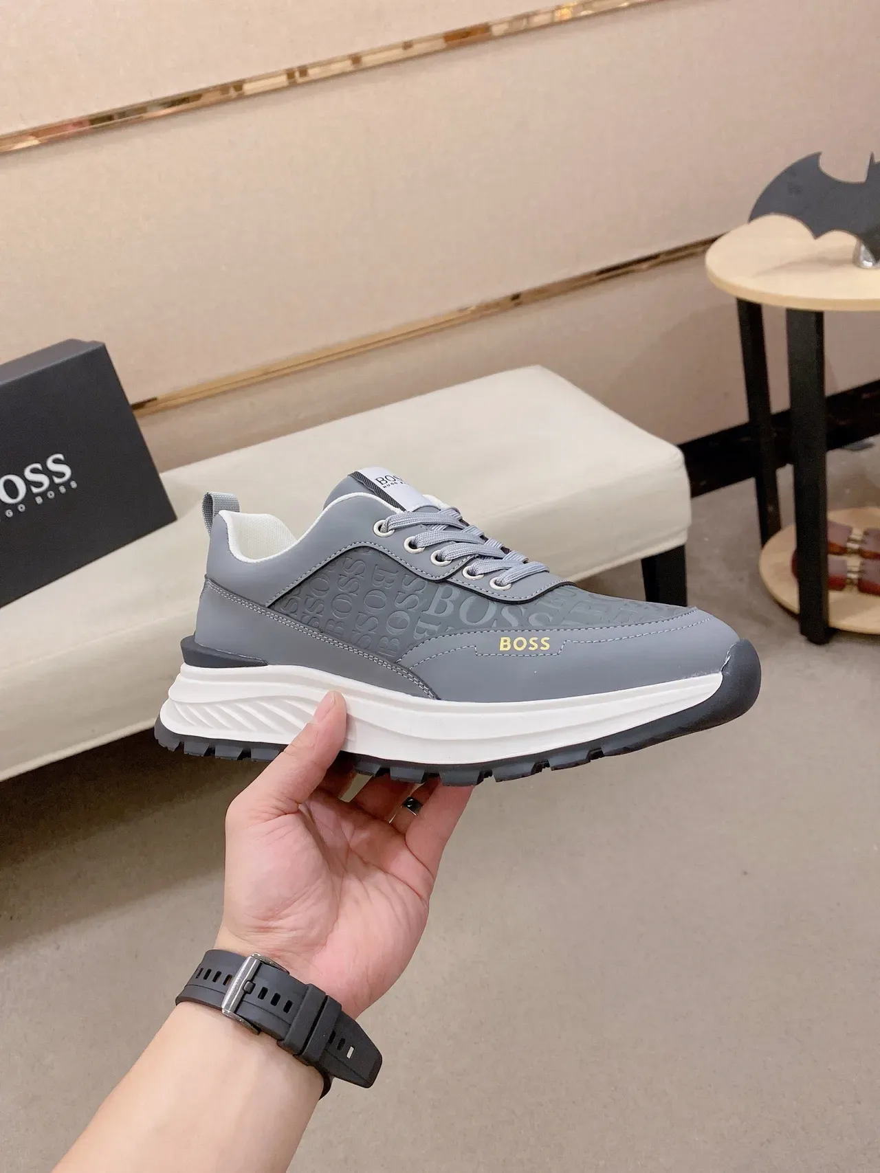 Hugo Boss Gris Monograma Embossado Zapatilla Lifestyle 4
