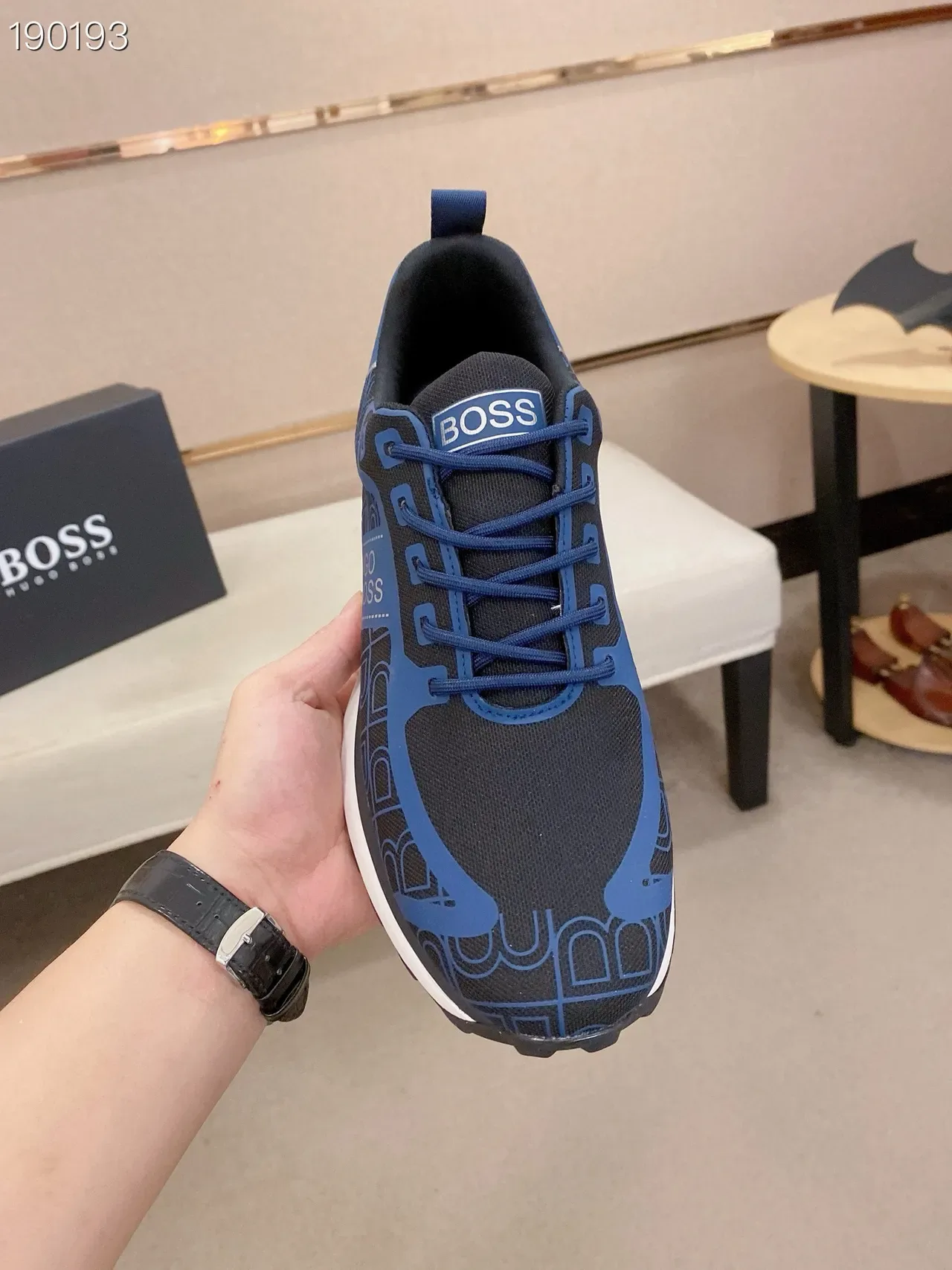 Hugo Boss মনোগ্রাম-প্রিন্ট নেভি এবং ব্ল্যাক লাইফস্টাইল স্নিকার 4