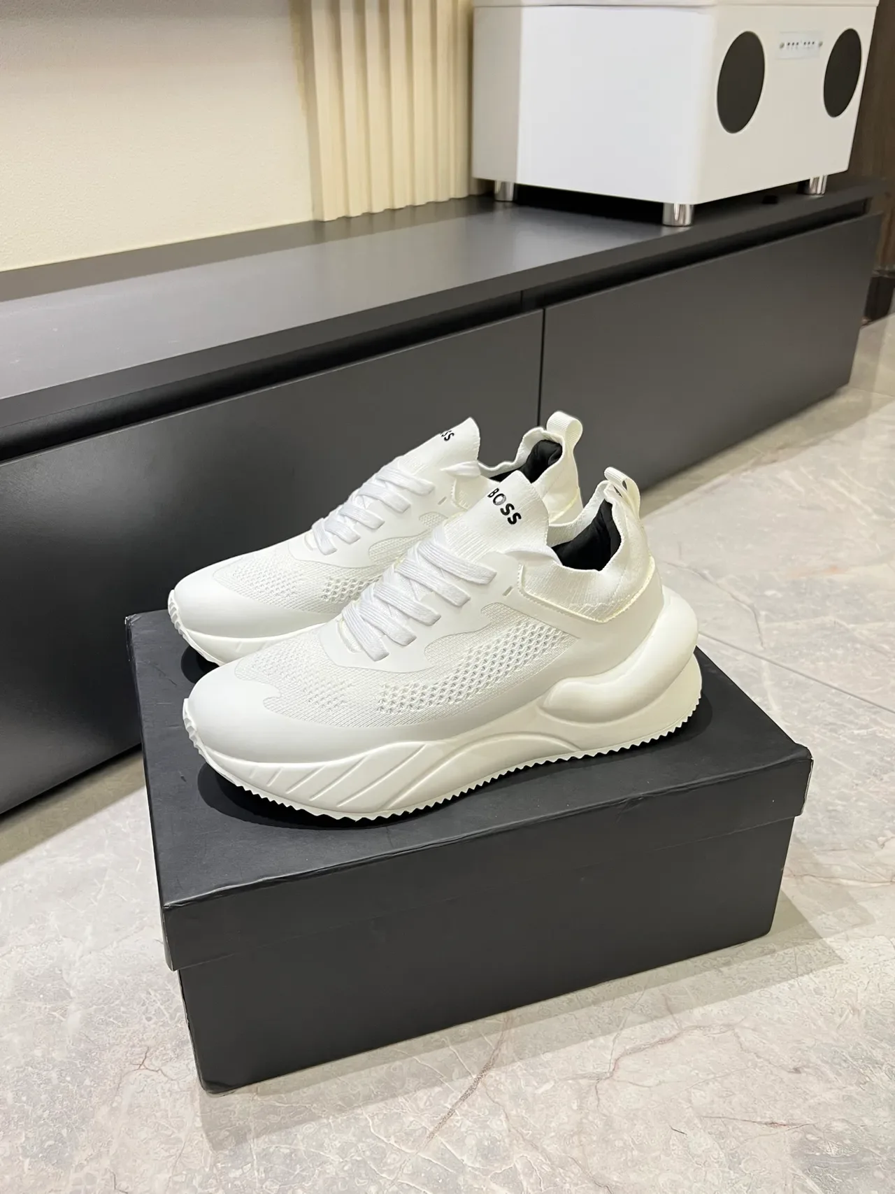 Hugo Boss 白色针织厚底运动鞋 4