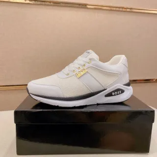 Hugo Boss 白色网面和皮革生活方式运动鞋
