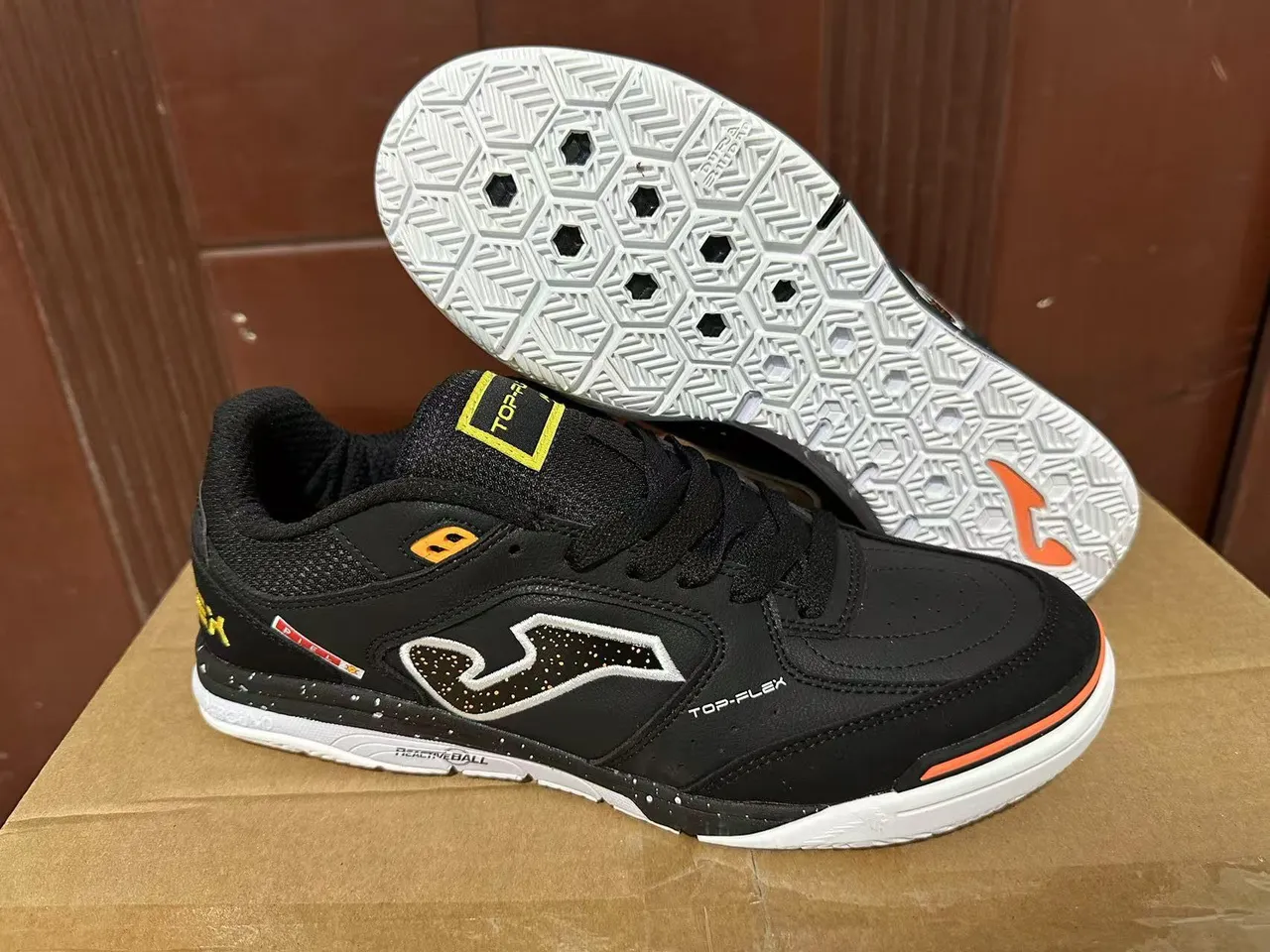 Joma Top-Flex أحذية رياضية أسلوب حياة أبيض نيون أصفر تيل 11