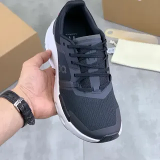 Loewe Flow Runner 2.0 Black and Gray Lifestyle Sneakers