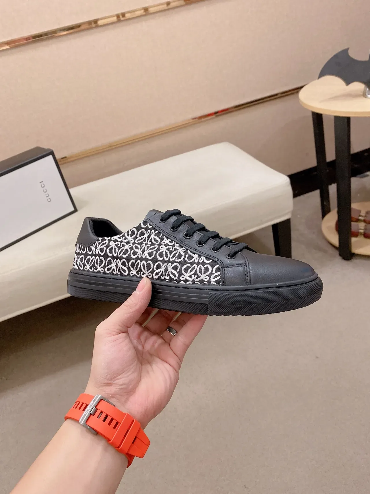 Loewe Flow Runner Black and White Anagram Print Zapatillas Lifestyle 5