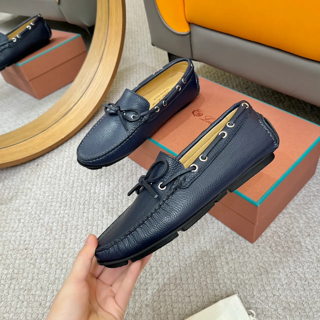 Loewe LP Dots Walk গাঢ় নীল পিবল্ড লেদার লোফার 5